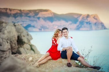 outdoors.pregnant kadın kocası ile aşık çift 