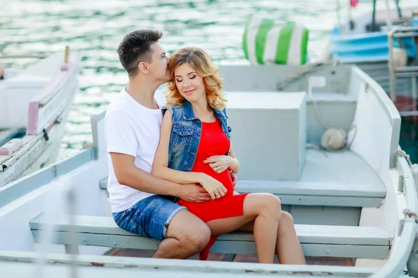 Pregnant Wife Husband Posing Outdoors Pier — Stock Photo, Image