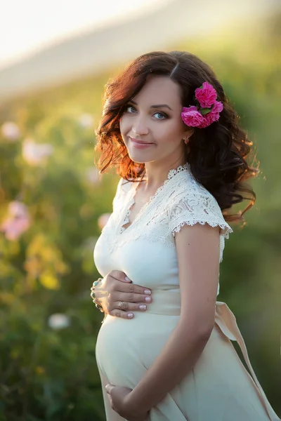 Beautiful Pregnant Woman Posing Green Field White Dress Royalty Free Stock Photos