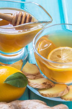 Bir bardak limonlu zencefil çay