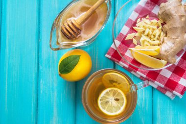 Bir bardak limonlu zencefil çay