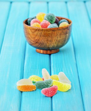 Şeker masada meyve jöle kaplı