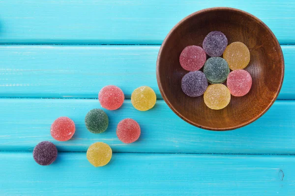 Şeker meyve bir kase jöle kaplı