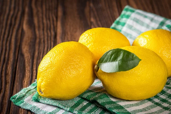 Peçeteye taze limon