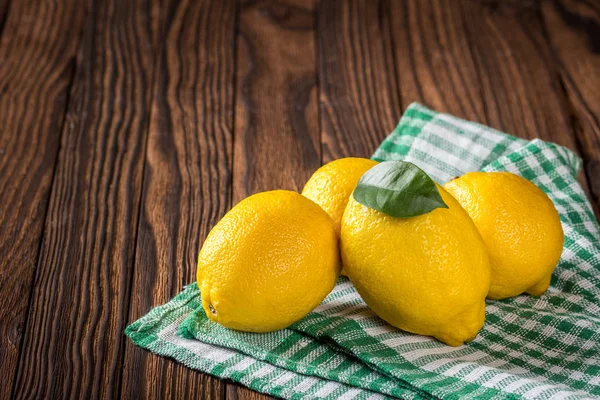 Peçeteye taze limon