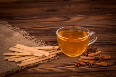 Kurabiye ve çay ile baharat