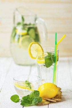 Salatalık alkolsüz içecek limon