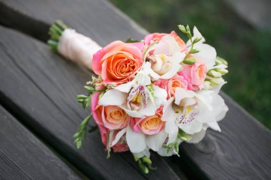 Renkli gelin buketi. düğün günü, Gelin aksesuarları