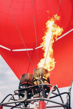 operasyonda bir sıcak hava balonu jeneratörü