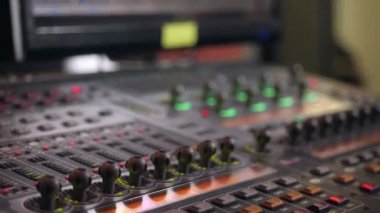 Yönetim Konsolu ışık gösterisi.