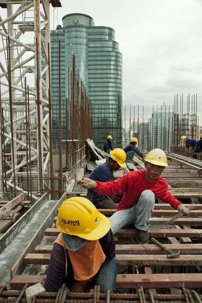 Bangkok, Thaiföld, munkavállalók, az építési telek — Stock Fotó