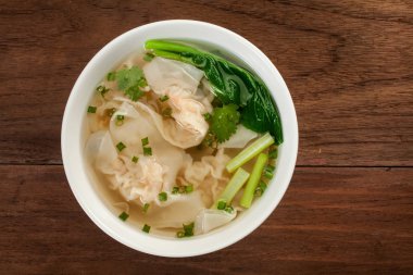 Çin wonton çorba