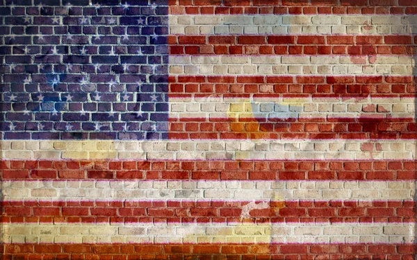 bir tuğla duvara boyalı Amerikan bayrağı