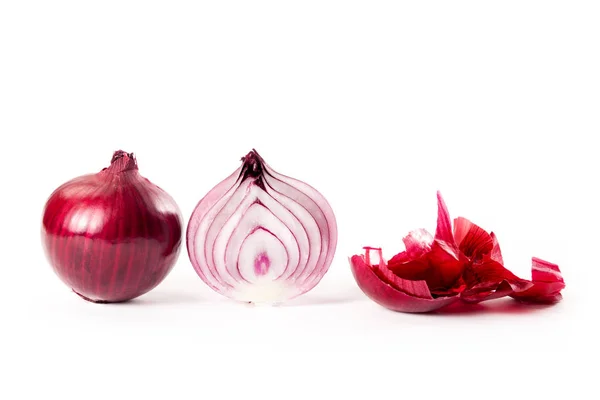 Red onions isolated on white background — Stock Photo, Image