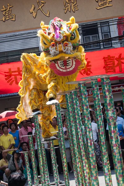 Çin yeni yılı, aslan dansı 
