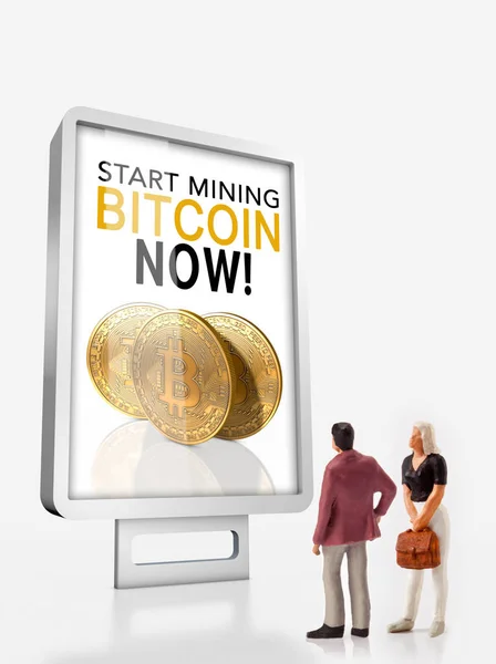 A group of people pose in front of a billboard to promote the purchase of bitcoin — Stock Photo, Image