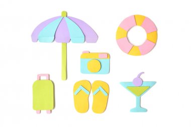 İzole beyaz zemin üzerine - yaz öğe kağıt kesme