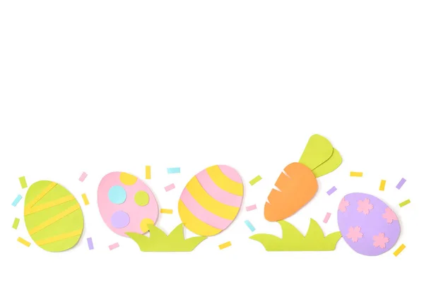 Velikonoční vajíčka karta papír na bílém pozadí - izolovaný — Stock fotografie