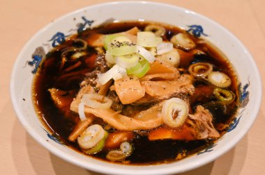 Toyama, Japonya 'da geleneksel ramen.