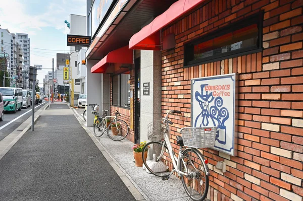 Komeda coffee, die berühmte lokale café-shop-kette, japan — Stockfoto