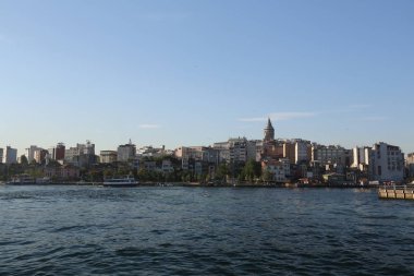 Istanbul'dan nehir görüntüleyin