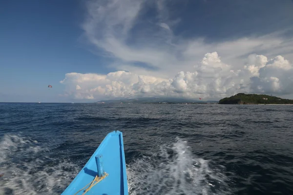 Meer und wolkenverhangener Himmel von Boracay — Stockfoto