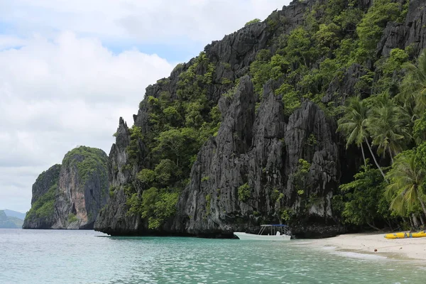 Felsen und Meer von Boracay — Stockfoto