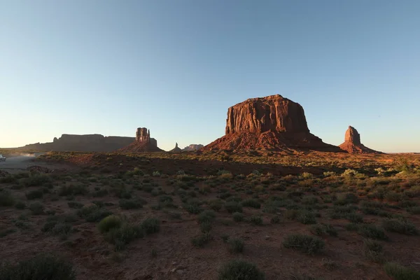 Big rock in Monument Valley — Stock Photo, Image