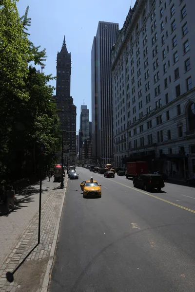 Táxi na rua em Nova York — Fotografia de Stock