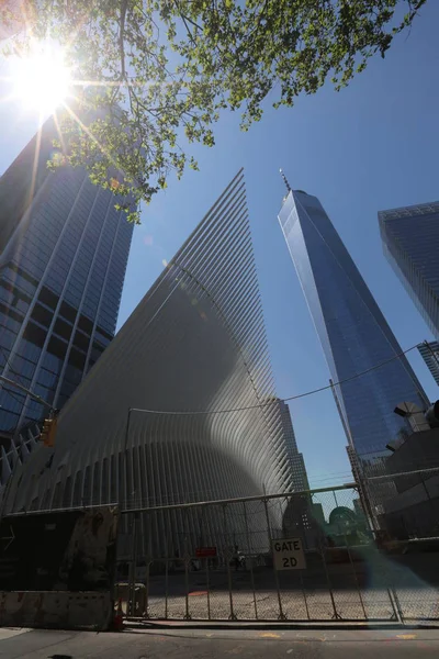 Westfield World Trade Center szabadtéri. Amerikában, New York City - 2017. május 12. — Stock Fotó