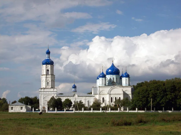 Rus kilise görünümünü — Stok fotoğraf