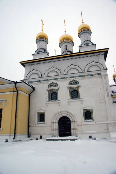 Kostel archanděla Michaela. Birzhevoy Sloboda. Moskevská oblast. Rusko — Stock fotografie