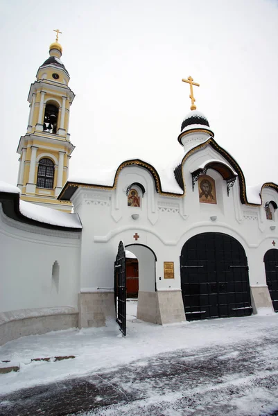 A Igreja do Arcanjo Miguel. Mikhaylovskaya Sloboda. Oblast de Moscovo. Rússia — Fotografia de Stock