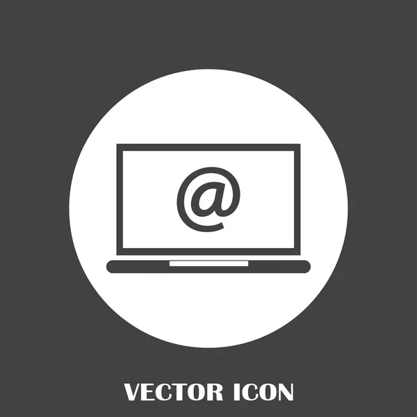 E-mail в иконке ноутбука — стоковый вектор