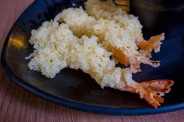 Kapatmak yukarıya ve seçici odak / (karides Tempura) .