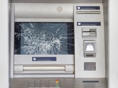 Kırık Atm. yakın çekim.