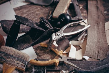 Birtakım eski marangozluk aletleri ve woodworkin bir freze kesici