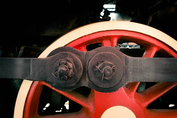 가까이 증기 기관차 바퀴, 드라이브, 봉, 링크의 보기는 — 스톡 사진