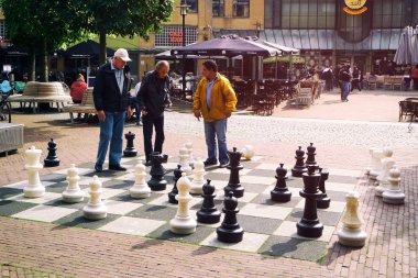 Büyük millet, büyük satranç parça ile Amsterdam'da meydanında oyun