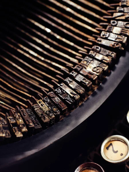 Vintage Typewriter Machine Closeup Photo. — Stock Photo, Image