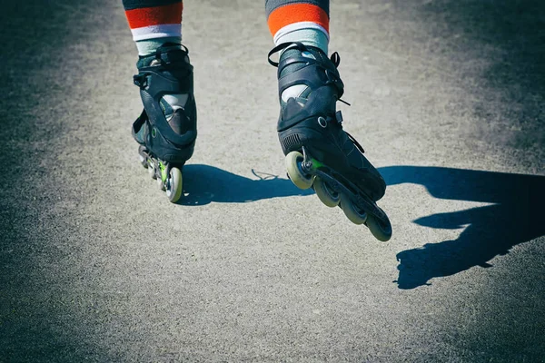 Close-up op roller skate schoenen. — Stockfoto
