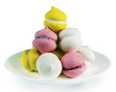 Kek beyaz bir plaka üzerinde bir tepenin