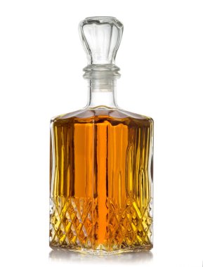 yönlü şişe konyak beyaz arka plan üzerinde