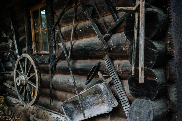 小屋の古い家財道具 — ストック写真