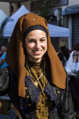 Gülümsüyor Sardunya dan