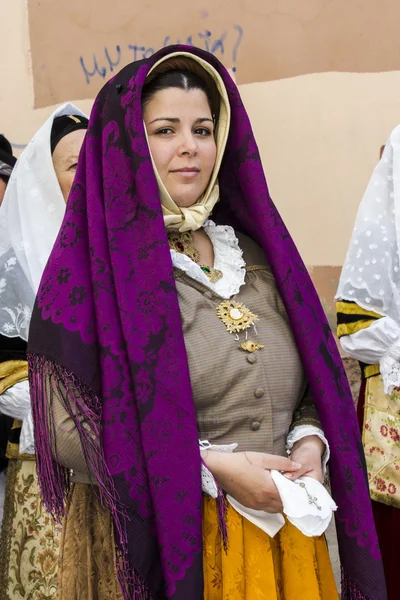 Retrato em trajes sardos — Fotografia de Stock
