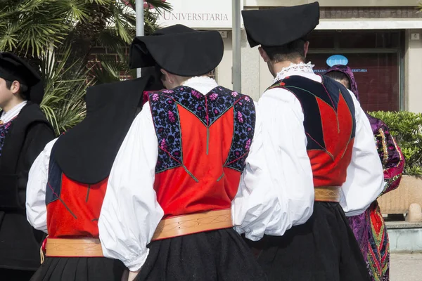 Παραδοσιακή φορεσιά της Σαρδηνίας — Φωτογραφία Αρχείου