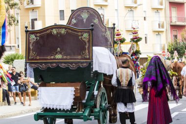 Geçit töreni evlilik yatakta