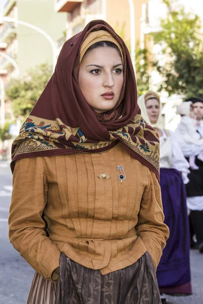 Retrato en traje sardo — Foto de Stock