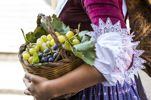 Selargius, Olaszország - 2014. szeptember 14.: Ősi házasság Selargino - Sardinia — Stock Fotó